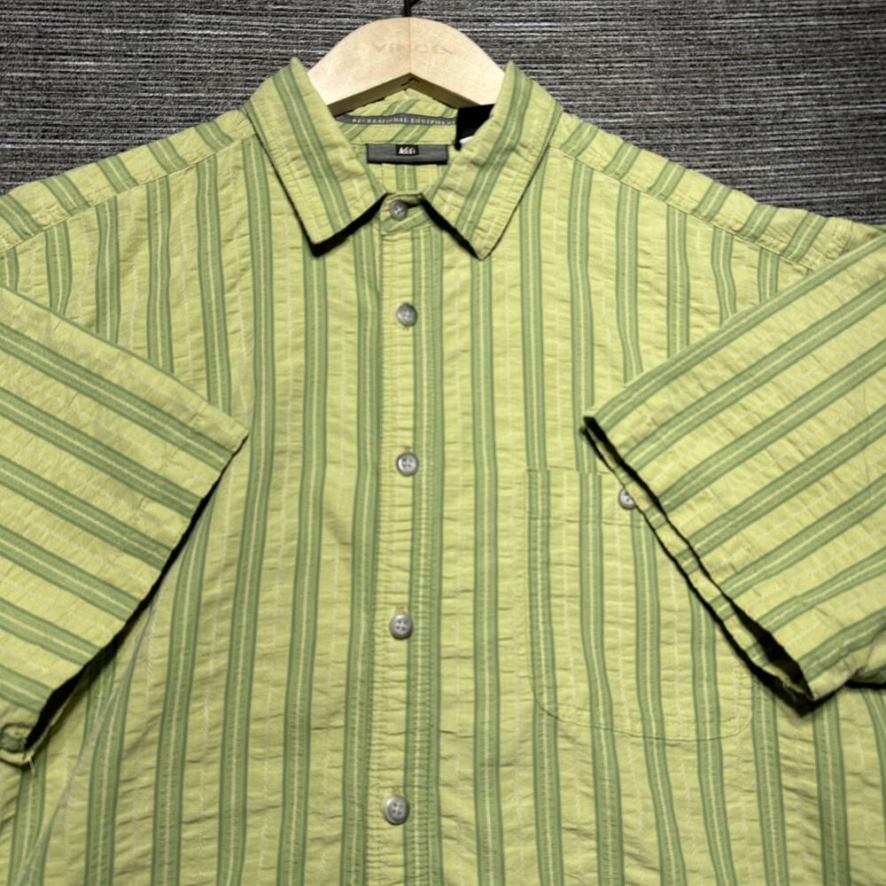 REI Shirt Men's Large Green Striped Short Sleeve Button Up Camp Pocket Hiking